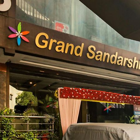 Flagship Grand Sandarshini Inn Near Mgbs Bus Station Hyderabad Exterior foto